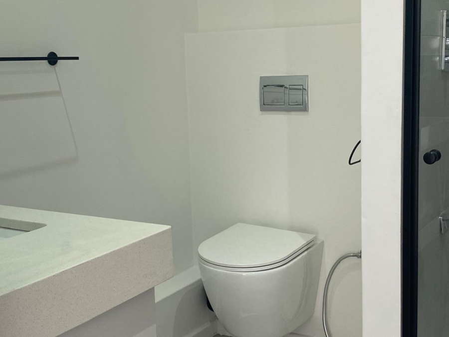 2 Bedroom Property for Sale in Claremont Western Cape